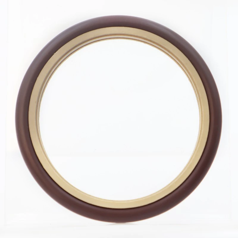 Labirintus típusú összetett tömítés forgótengelyekhez